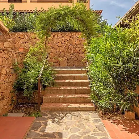 Hotel Baia De Bahas 3*